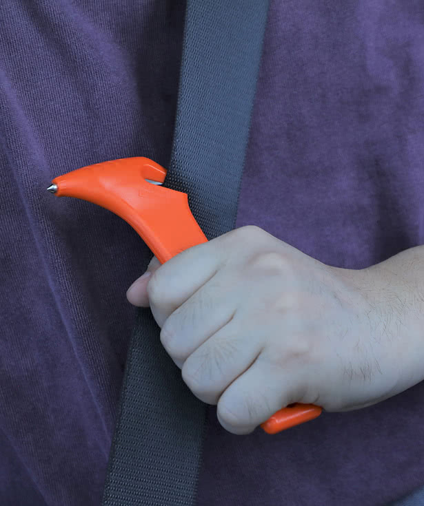 Car Escape Tool with Cutter