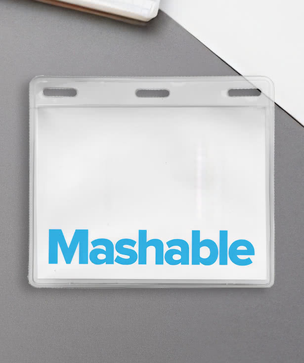 4" x 3" Horizontal Vinyl Badge Pouch