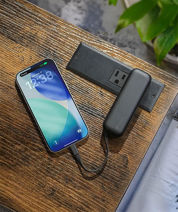 Nimble Wally Pro 20 5,000 mAh Power Bank with Wall Plug