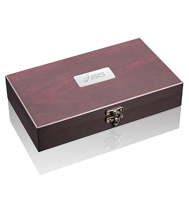 Laser Engraved Bodega 5 Piece Wine Accessory Set