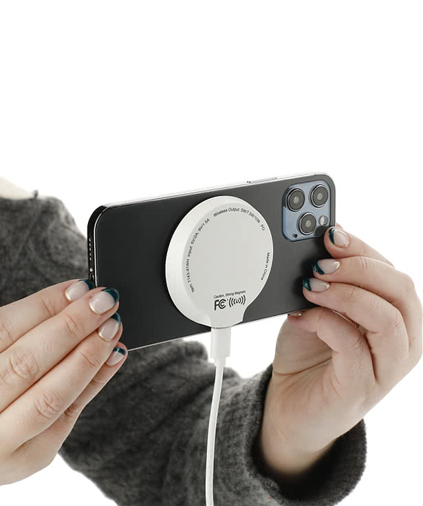 Recycled MagClick Fast Portable Wireless Charging Pad